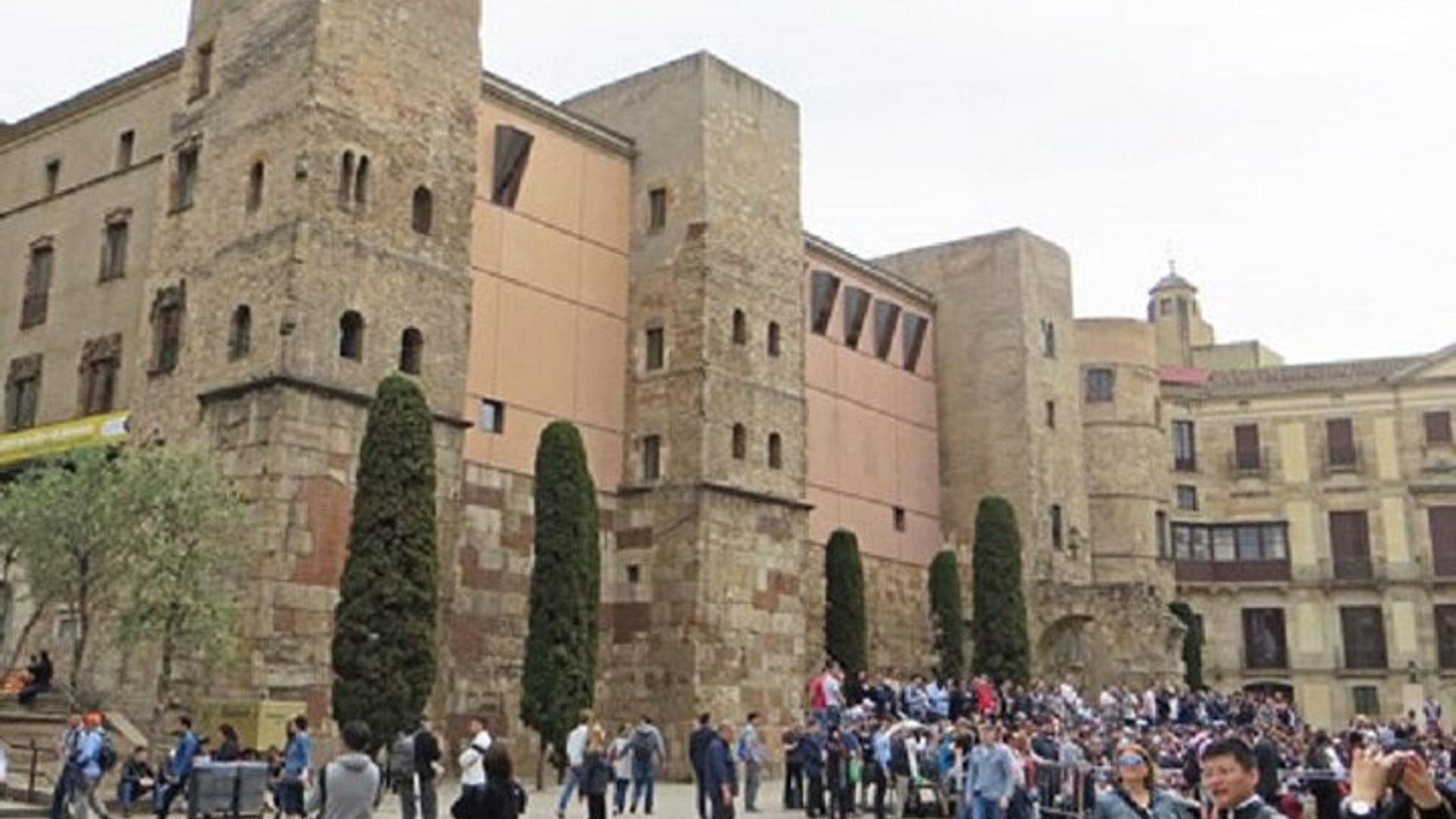 Tour Privado a Pé pelo Bairro Gótico de Barcelona