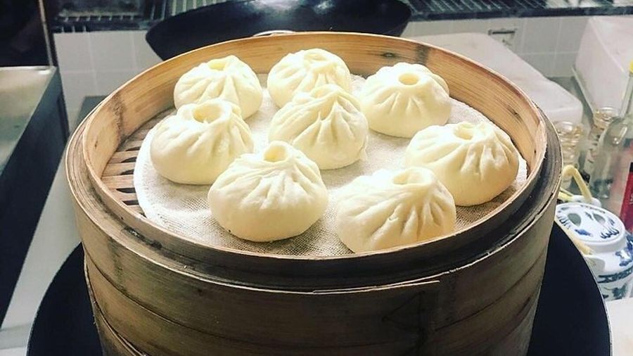 Chengdu Half-Day Chinese Bun Cooking Class and Spice Market