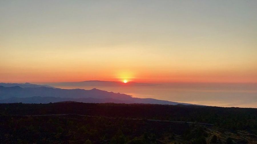 Etna Alba: Exciting excursion with Typical Sicilian Breakfast (Private Tour)