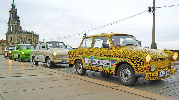 Dresden Live-Guided, Self-Driven City Tour