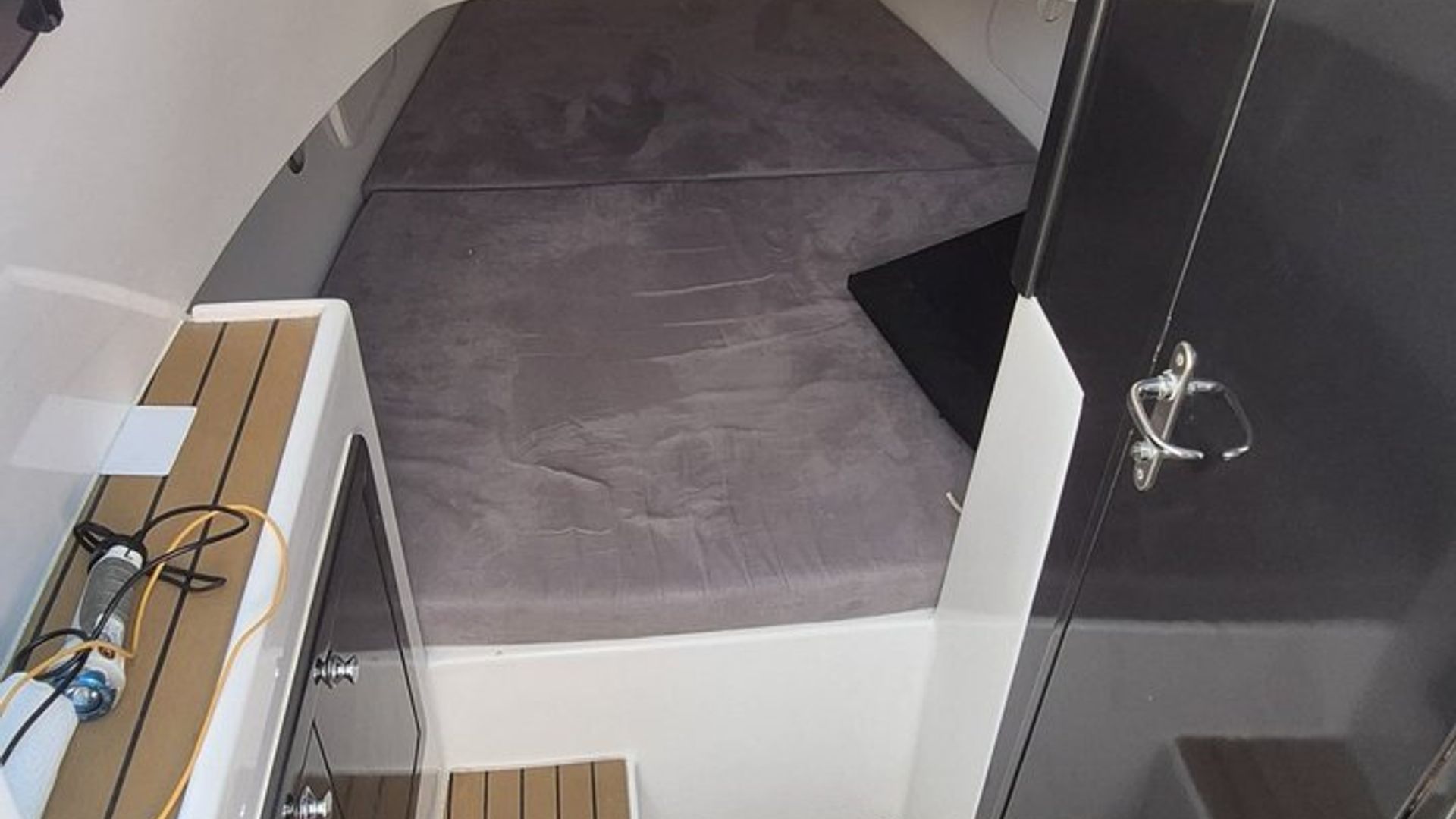 Excursión privada premium a Porquerolles – barco de 11 m