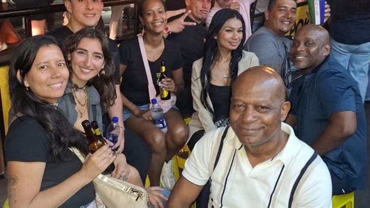 Salsa Friday in Calle del Sabor + Bar Crawl in Cali