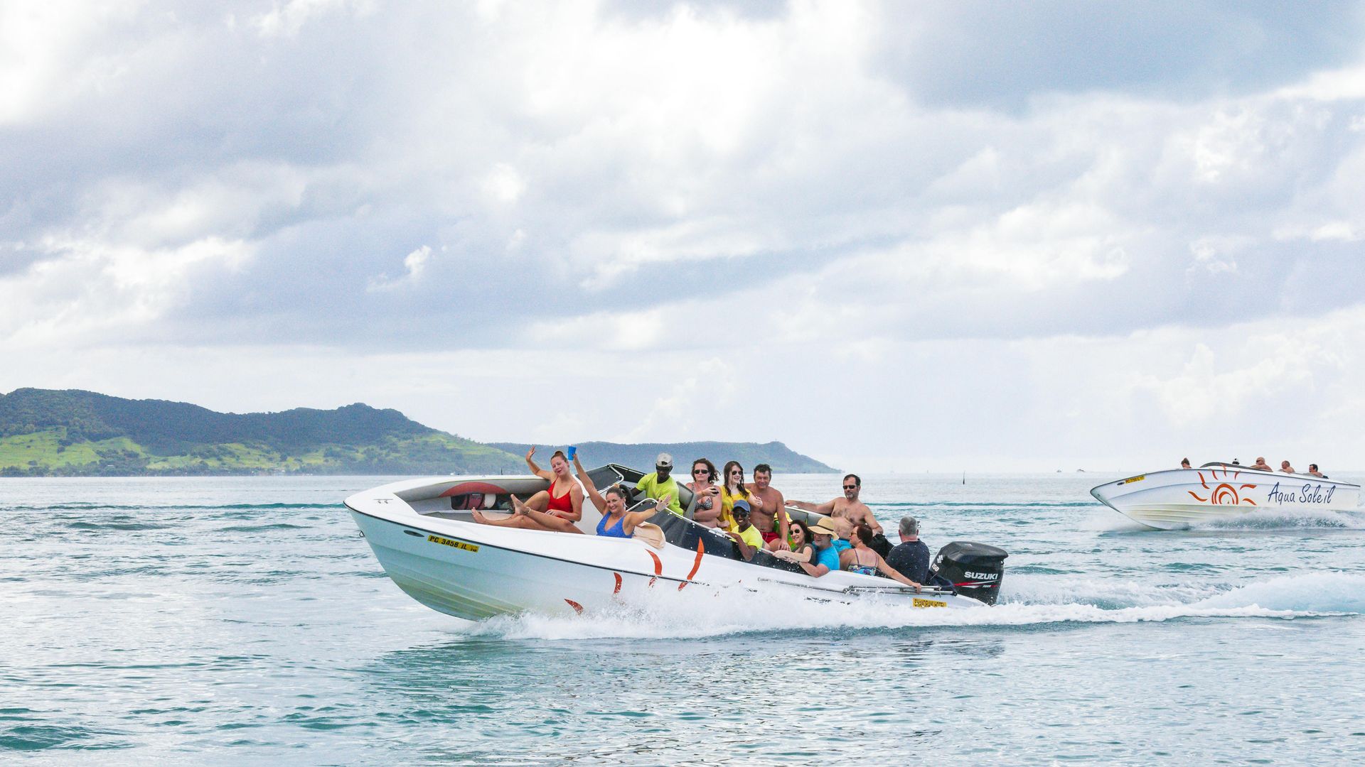 Mauritius five island private speedboat hire