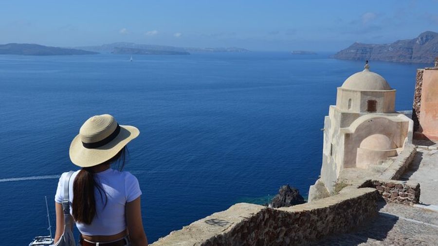Santorini Highlights Small-Group Tour with Wine Tasting option