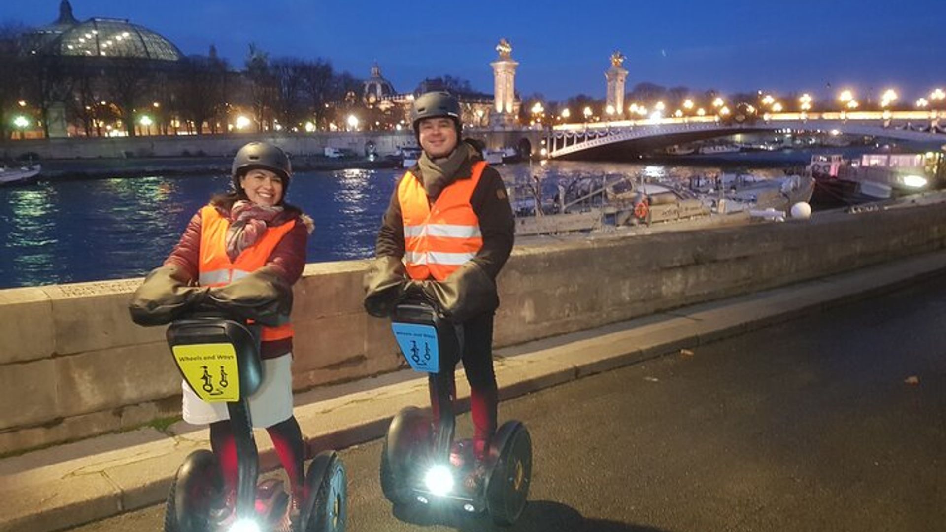 Segway by night ! Illuminated Paris image 3