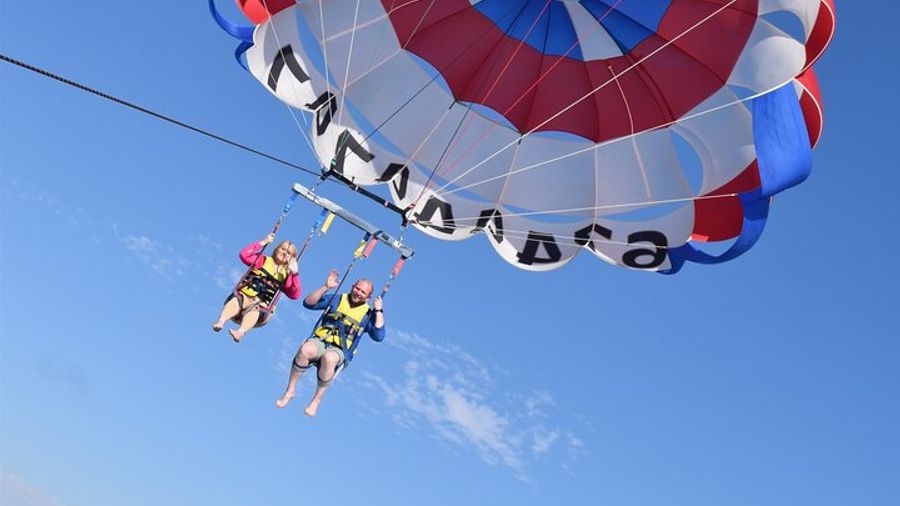 1.5-hour paragliding adventure in Alicante