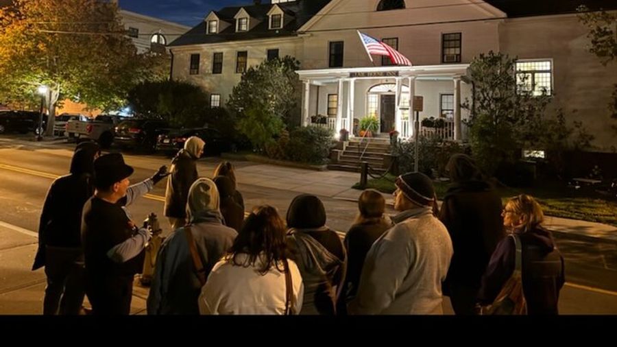 Newport: Historical Ghost Walking Tour