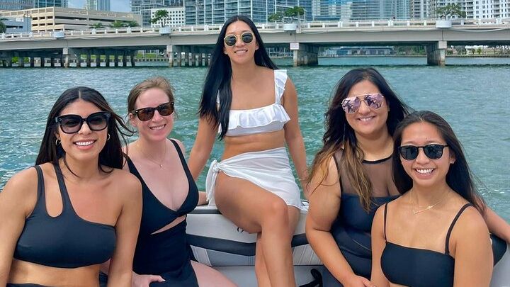 Miami Private Boat Ride with Champagne