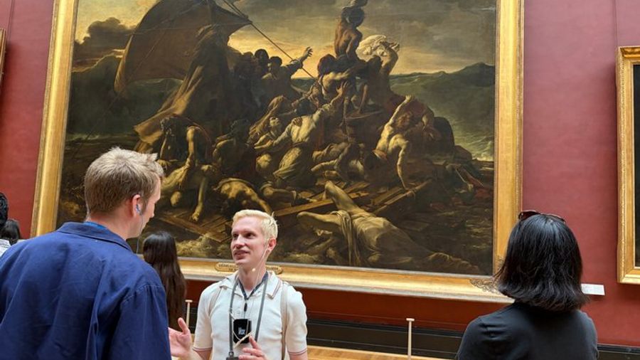 Paris: Louvre Small-Group or Private Entry Tour