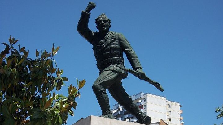 Tirana Communist Walking Tour with a Local Guide