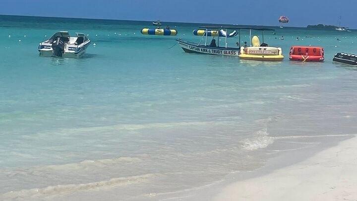 Negril: Seven Miles Beach and Rick’s Cafe Tour