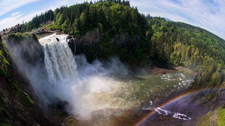 Seattle and Snoqualmie Falls Small-Group Half-Day Tour