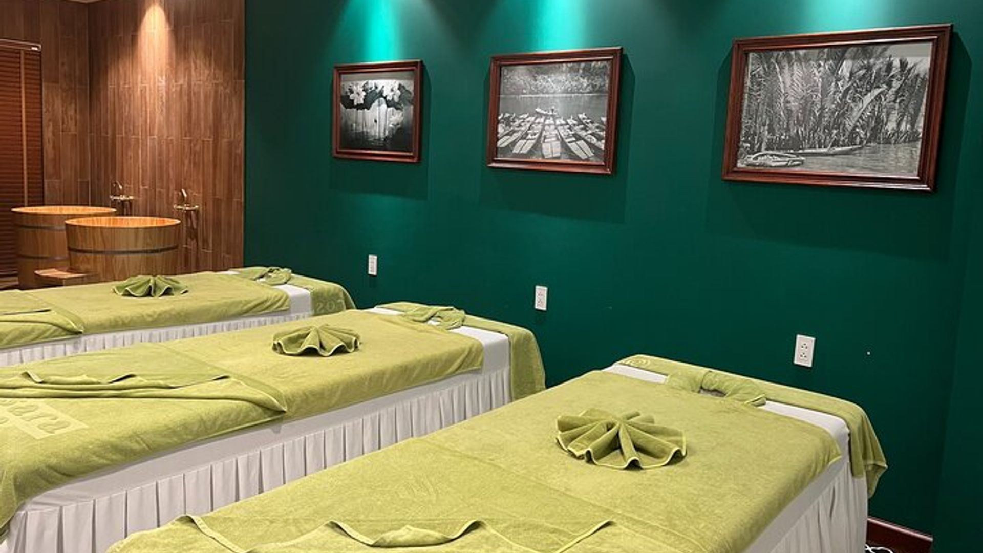 Tratamiento privado de Hoi An Rosera Spa con recogida y devolución gratuitas