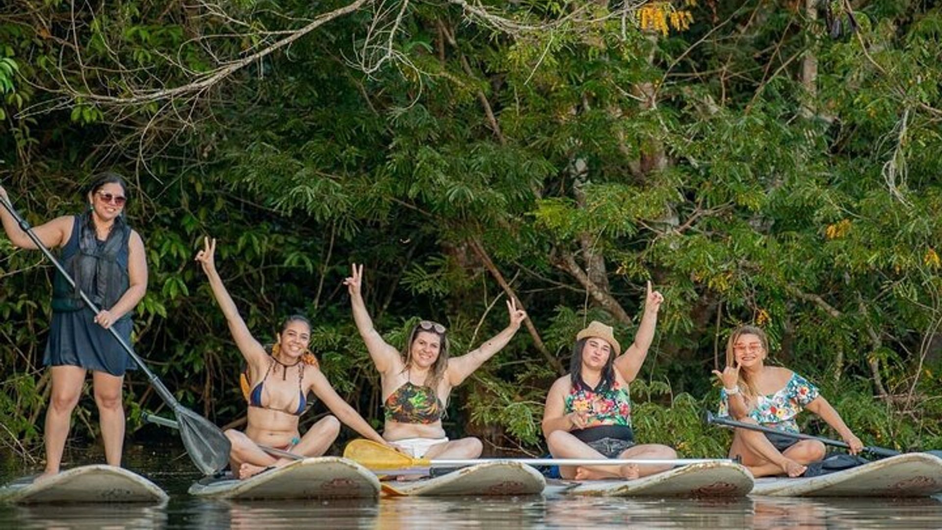 Visite de la Mangrove Sainte-Anne en stand-up paddle en Guadeloupe