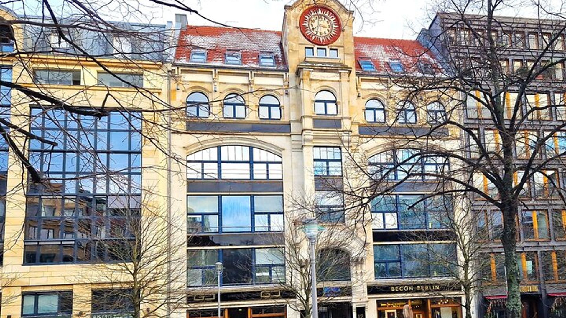 Fashion metropolis city tour in Berlin