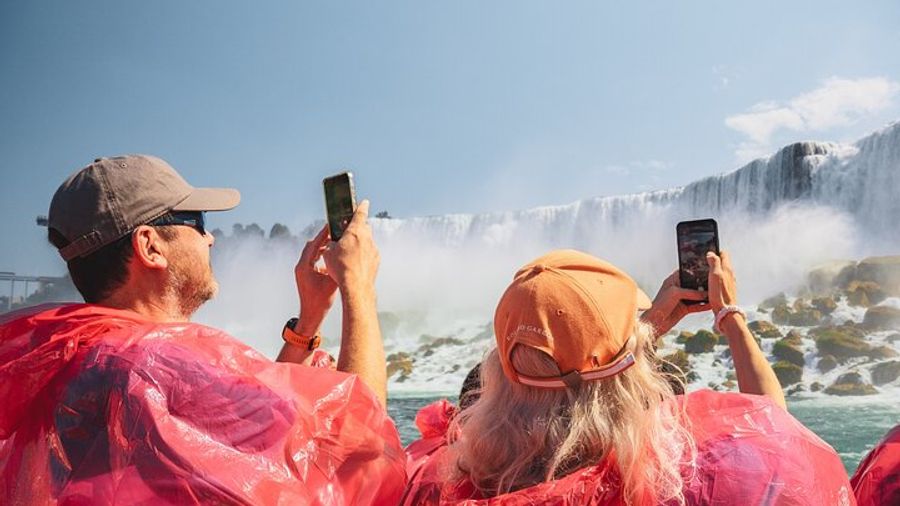 Best of Niagara Falls Tour: Journey Behind Falls & Boat