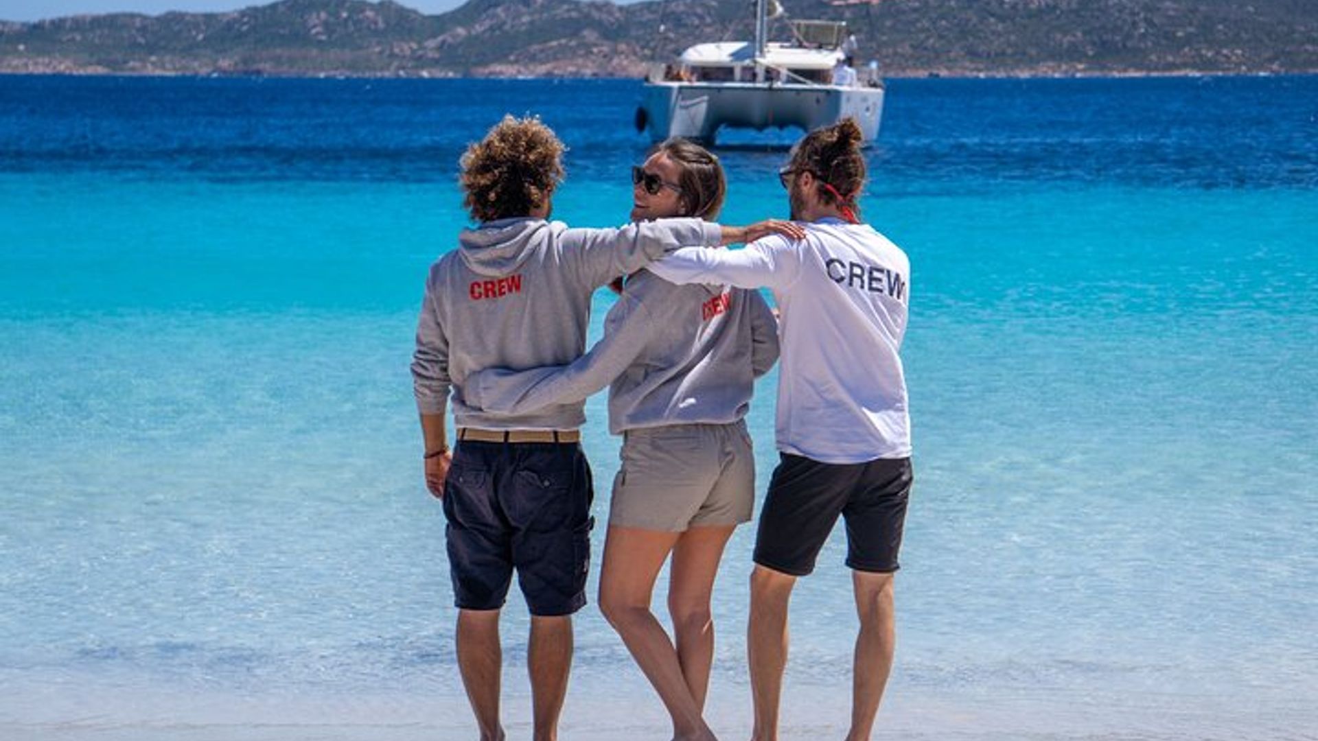 Un tour in barca a vela di un'intera giornata a La Maddalena per piccoli gruppi