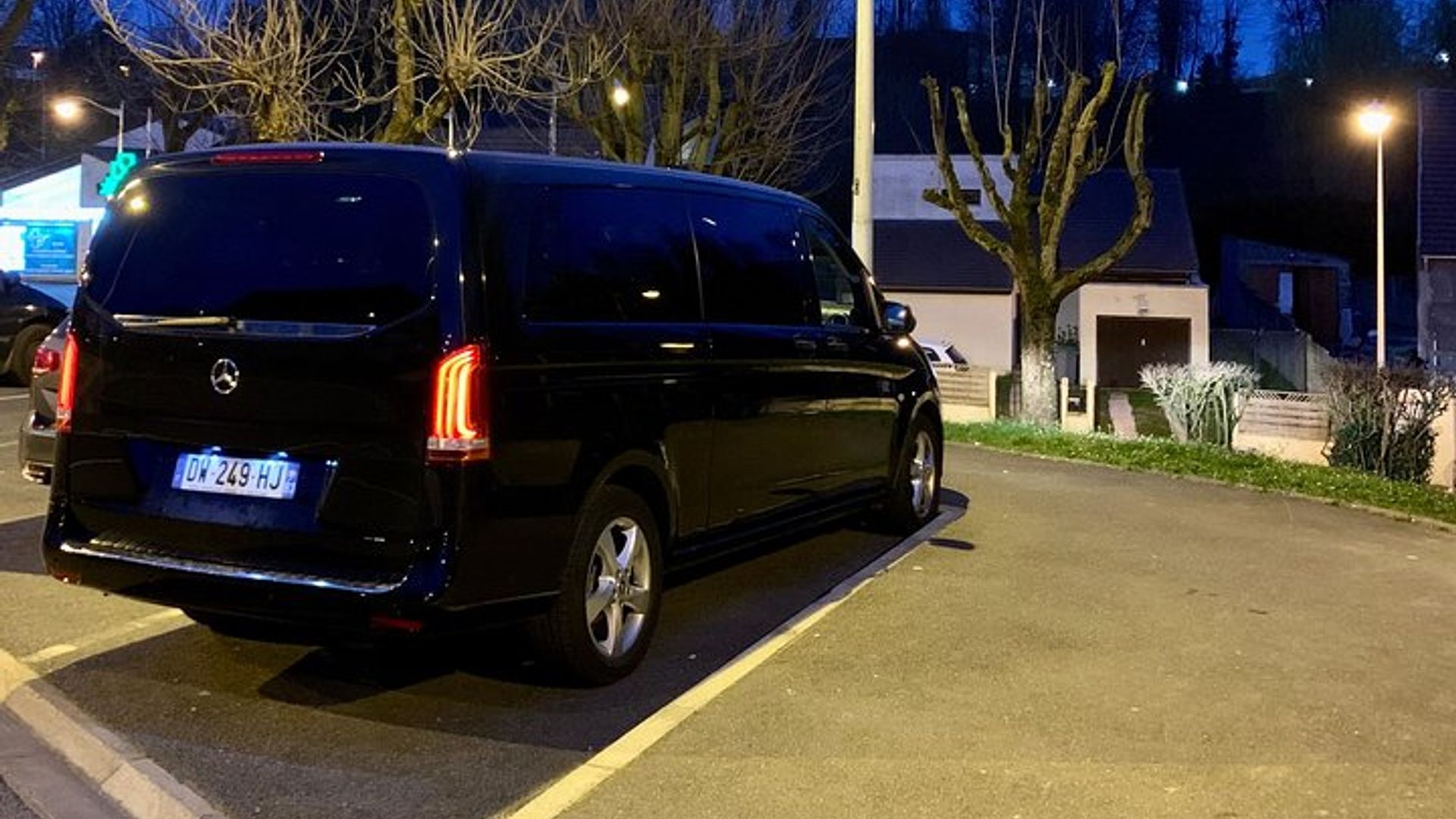 Private Transfer to Disneyland Park