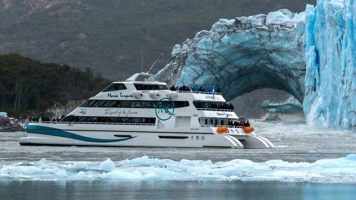 Lago Argentino & Perito Moreno Glacier Cruise with Upgrade