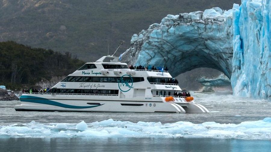 Lago Argentino & Perito Moreno Glacier Cruise with Upgrade