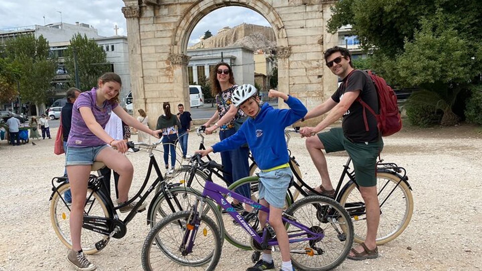 Athens Small-Group Bike Tour With Hadrian’s Arch image 3
