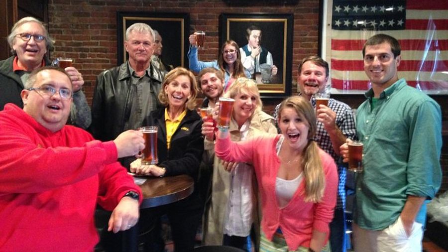 Bostom Small-Group Revolutionary History Tour and Bar Crawl