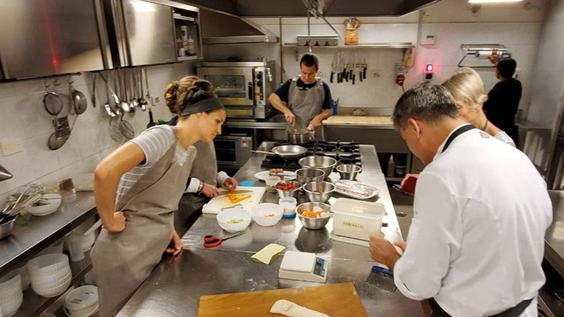 Florence Small-Group Cooking Lesson with Dinner