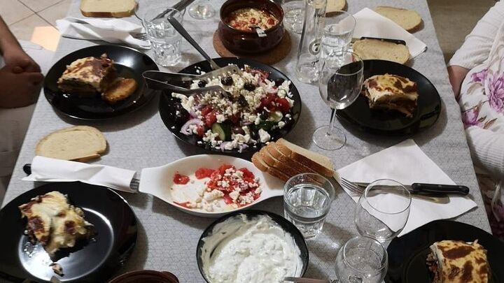 Cook & Dine With a Local Greek Family in Thessaloniki