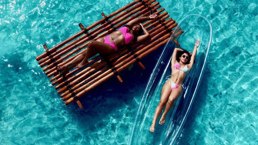 Clear Kayak Aruba Photoshoot SAME DAY DELIVERY VIDEO+PICTURES