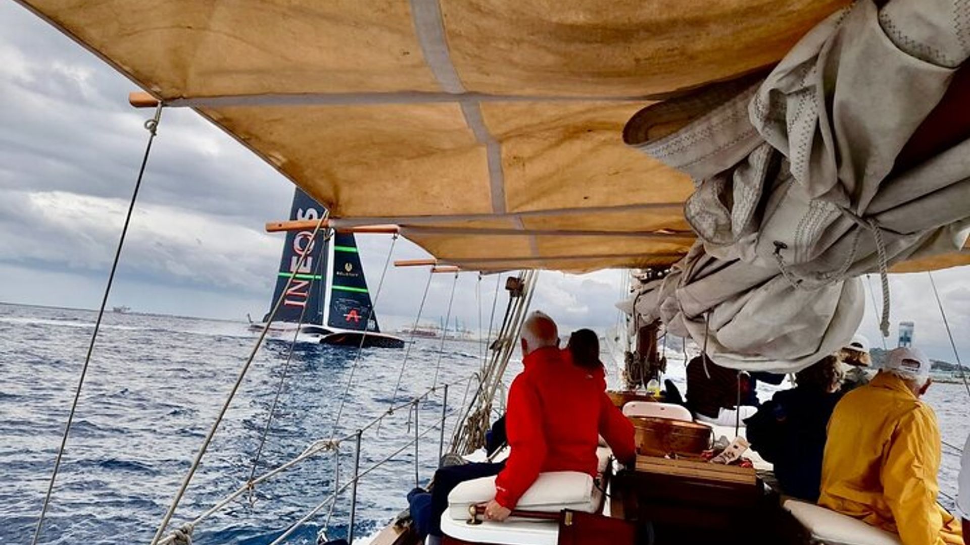 Barcelona Private Yacht Charter with Sparkling Wine and Snacks