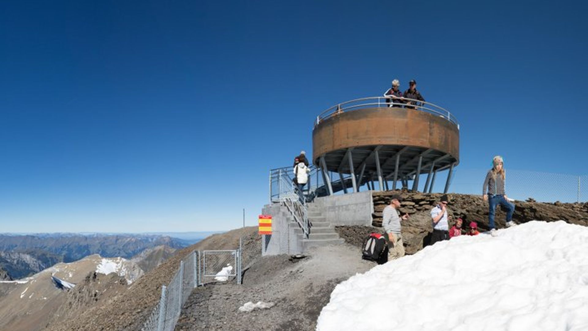 Excursión privada a Schilthorn Piz Gloria (ubicación de James Bond) desde Basilea