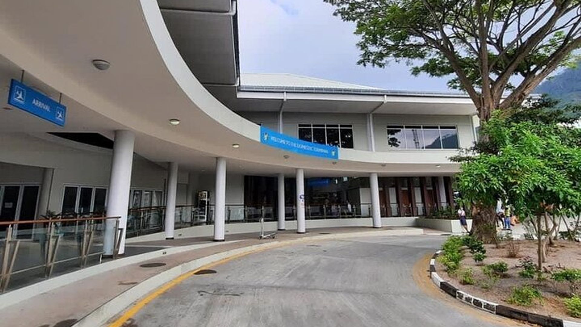 Seychelles Private One-Way Airport Transfer