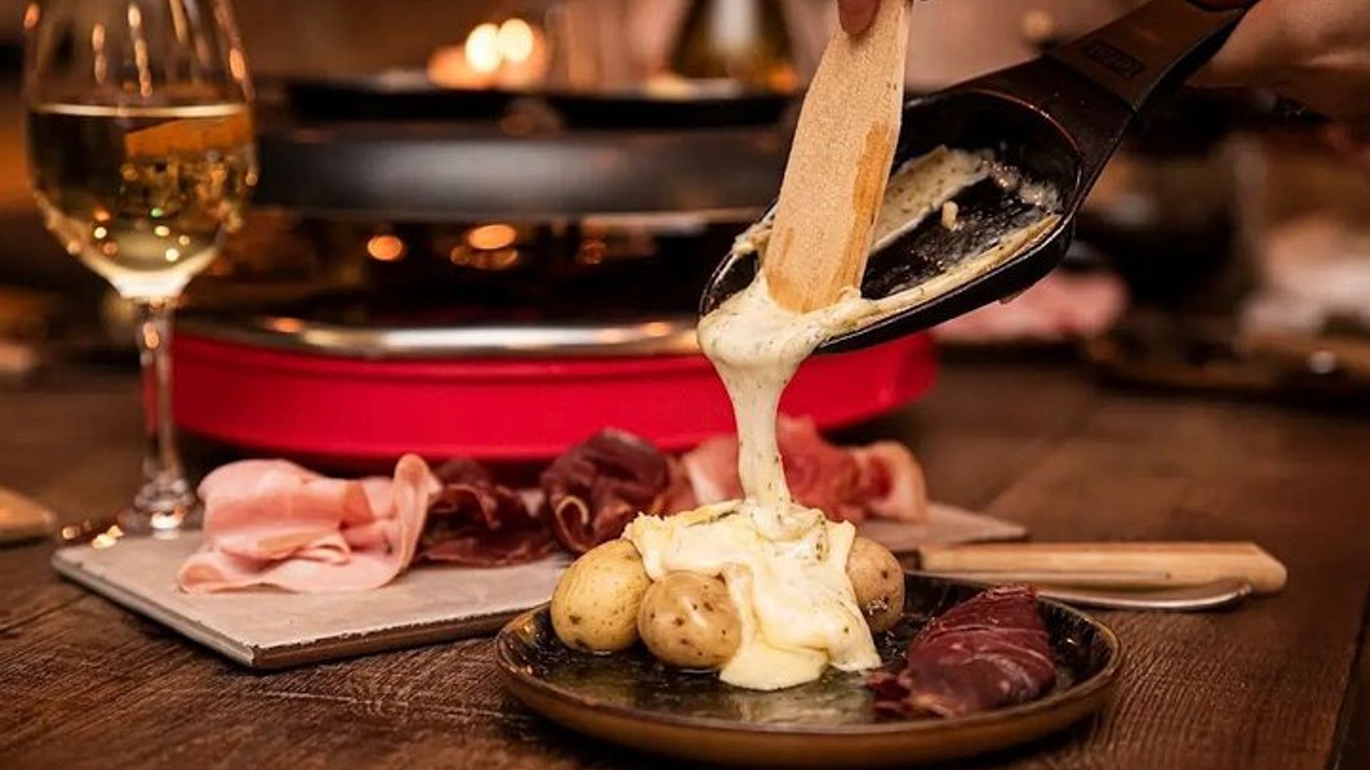 Paris Le Marais Private Gourmet Food and Wine Tour
