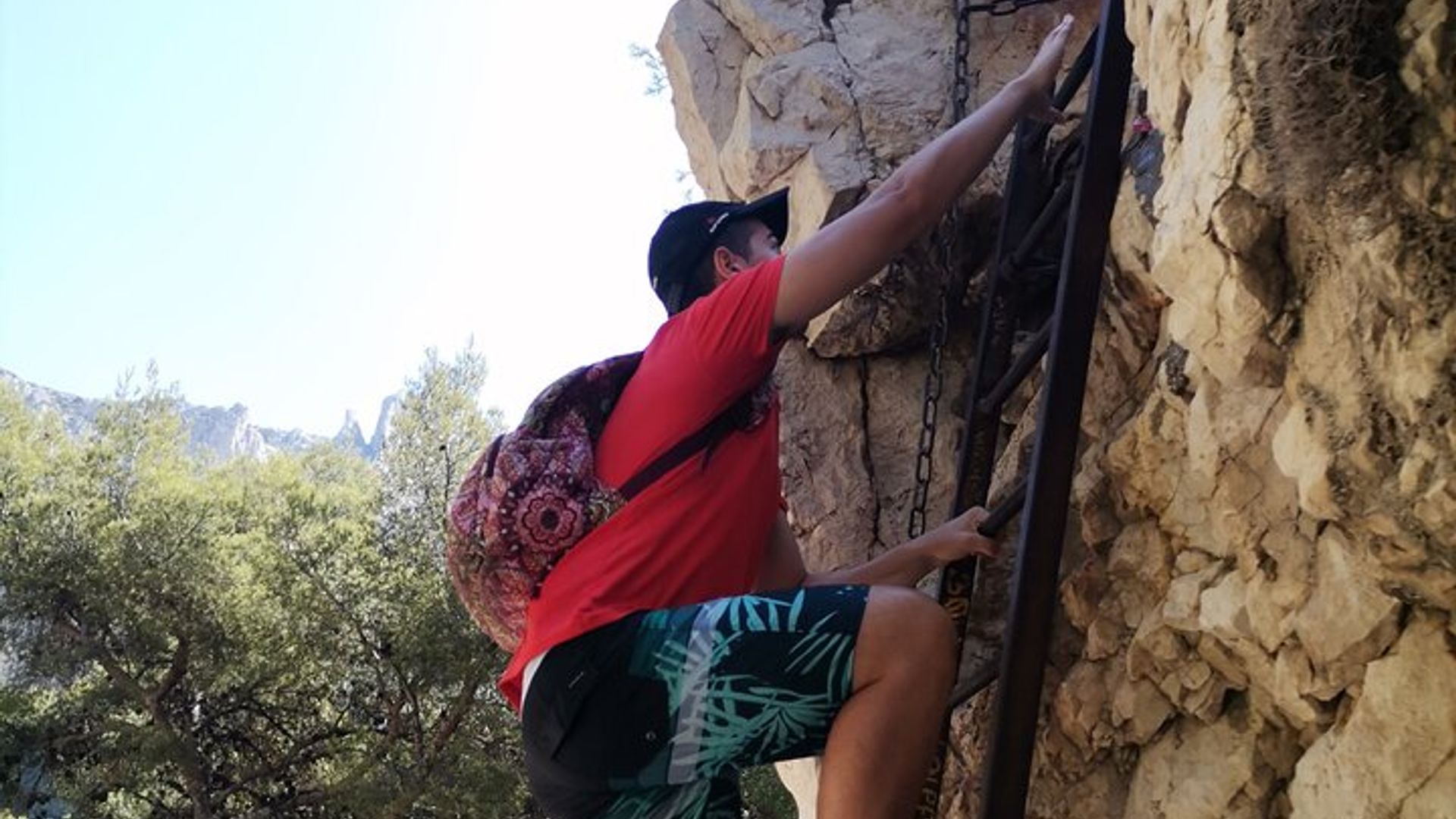 Hiking in the Calanques National park from Marseille