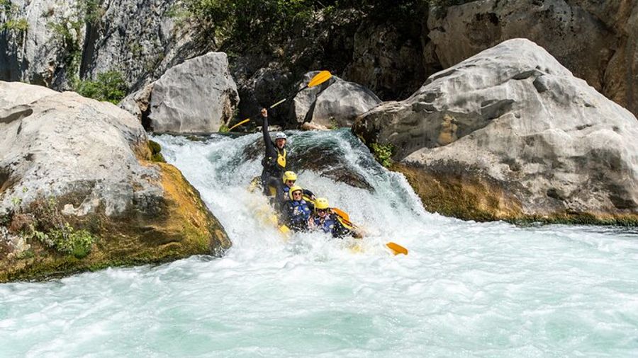 Multi Adventure Experience - Rafting with elements of canyoning