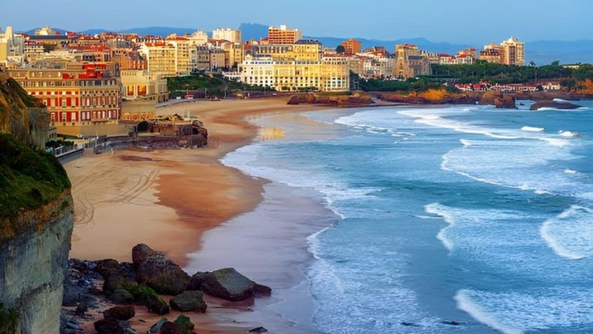 Bayonne and Biarritz half-day guided tour in the Basque Country