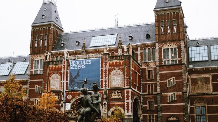 Private Guided Tour: Rijksmuseum and Van Gogh Museum