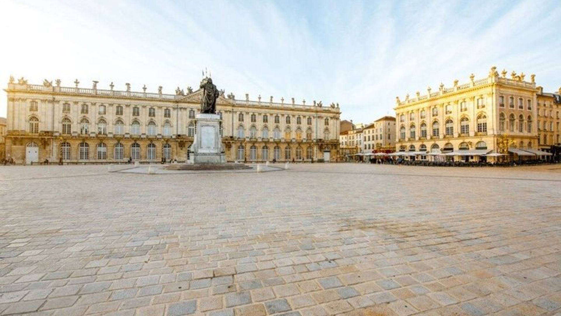 Audioguía del centro de Nancy: historia, secretos y sabores.