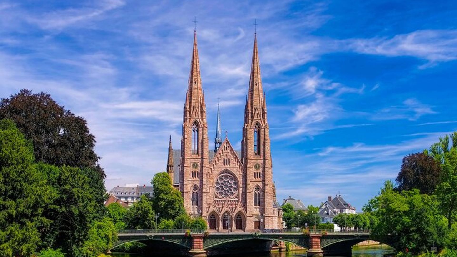 Strasbourg Self-Guided Audio Guide Walking Tour Smartphone App
