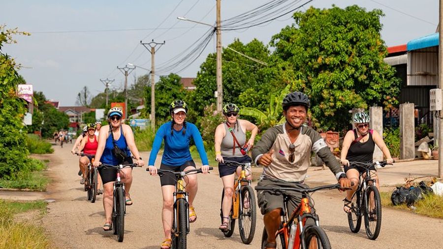 Silk Island Cycling Adventure & lunch with locals