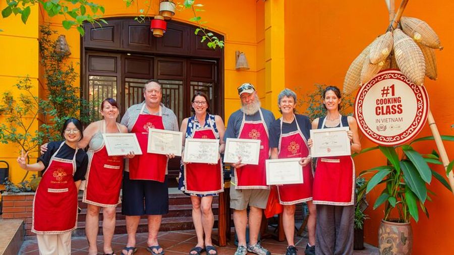 Hanoi Group or Private Half-Day Cooking Class and Market Tour