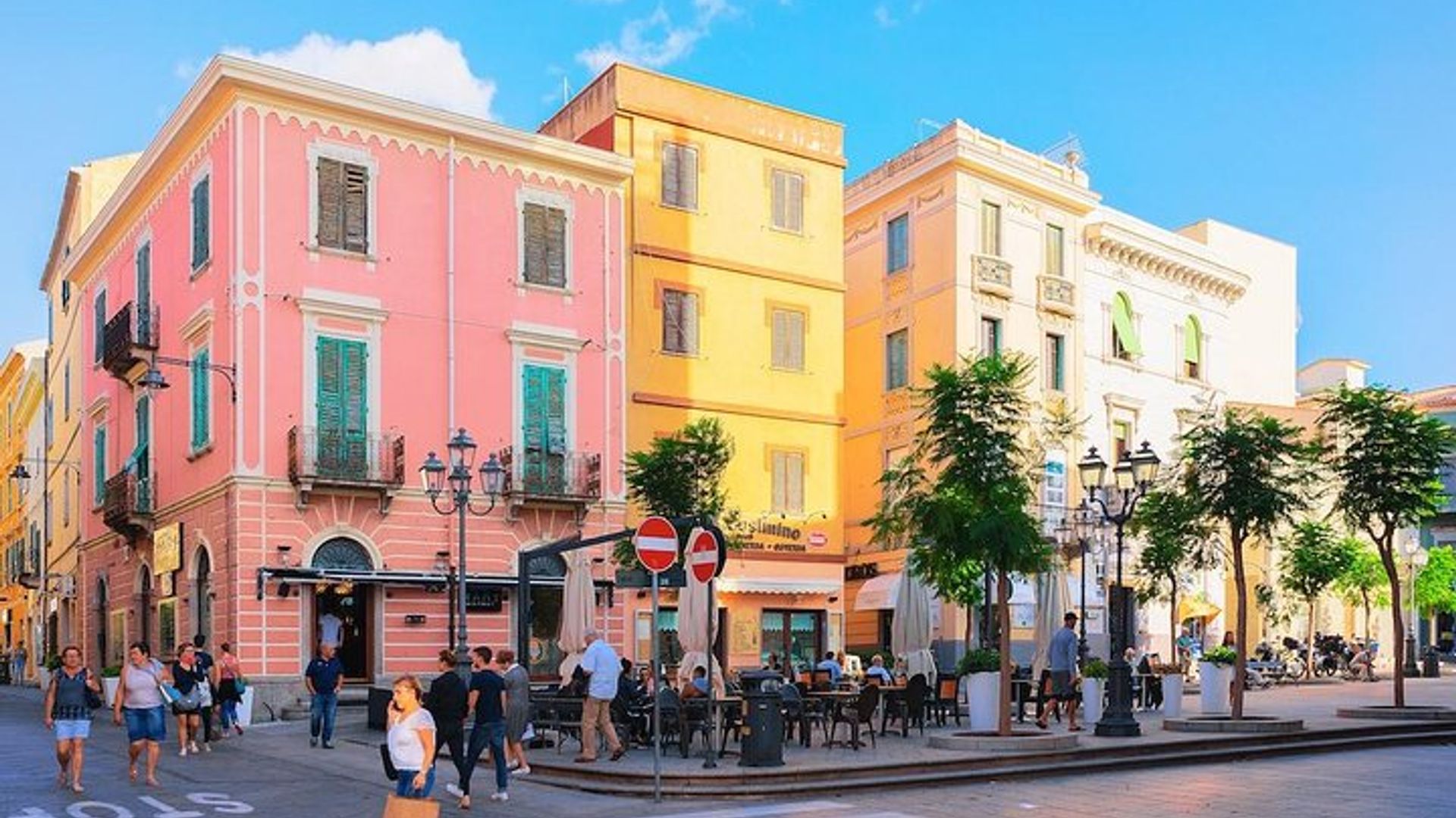 Olbia: Complete City Tour in Tuk-Tuk