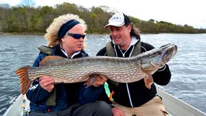 Pike fishing by boat on Lough Corrib. Galway. Private guided. French/Eng