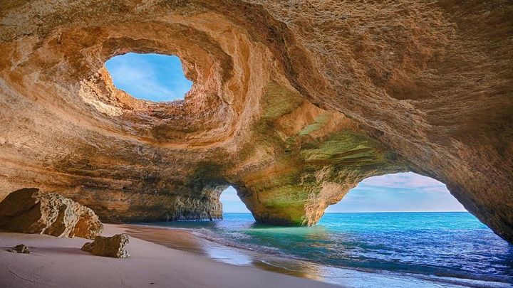 75-Minute Small-Boat Tour to Benagil Caves and More