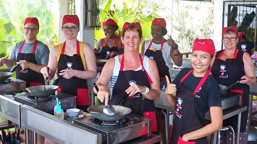 Phuket Thai Cooking Class: Choose 4 Dishes, Market Tour & Pickup