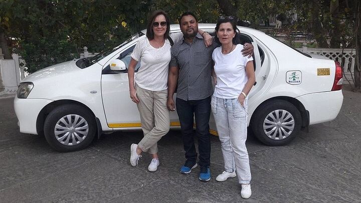 Jaipur Private Full-Day Car and Driver Service for Sightseeing