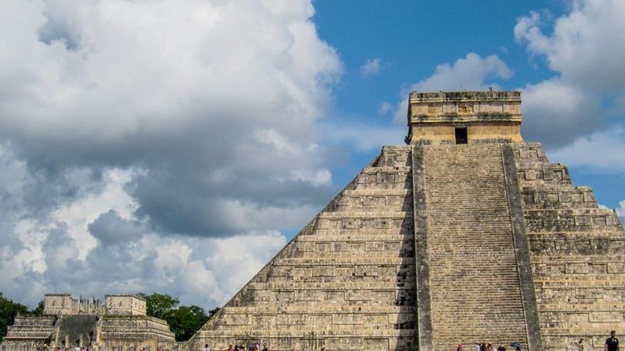 Chichen Itza Saamal Cenote and Ek Balam Tour