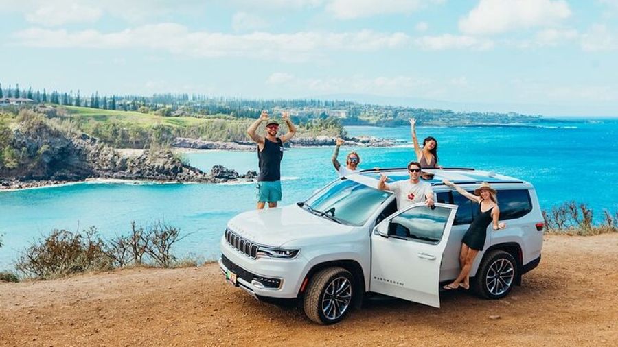 Kahului Private Full-Day Waterfall, Beach, and Jungle Tour