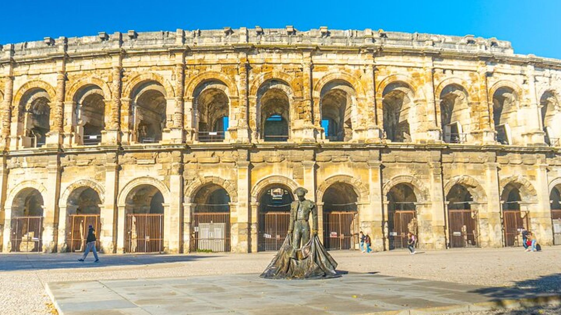 Visite privée inoubliable de Nîmes et de la Maison Carrée en espagnol