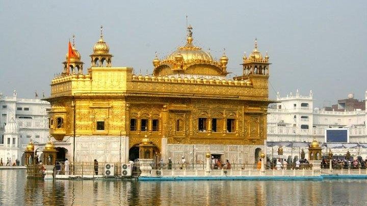 Amritsar Golden Temple and Wagah Border Private Full-Day Tour